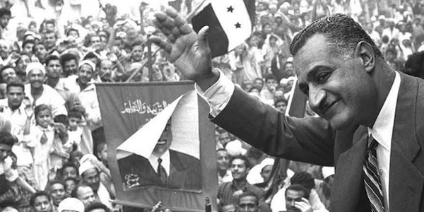 Propaganda, Aesthetics and Ruptures